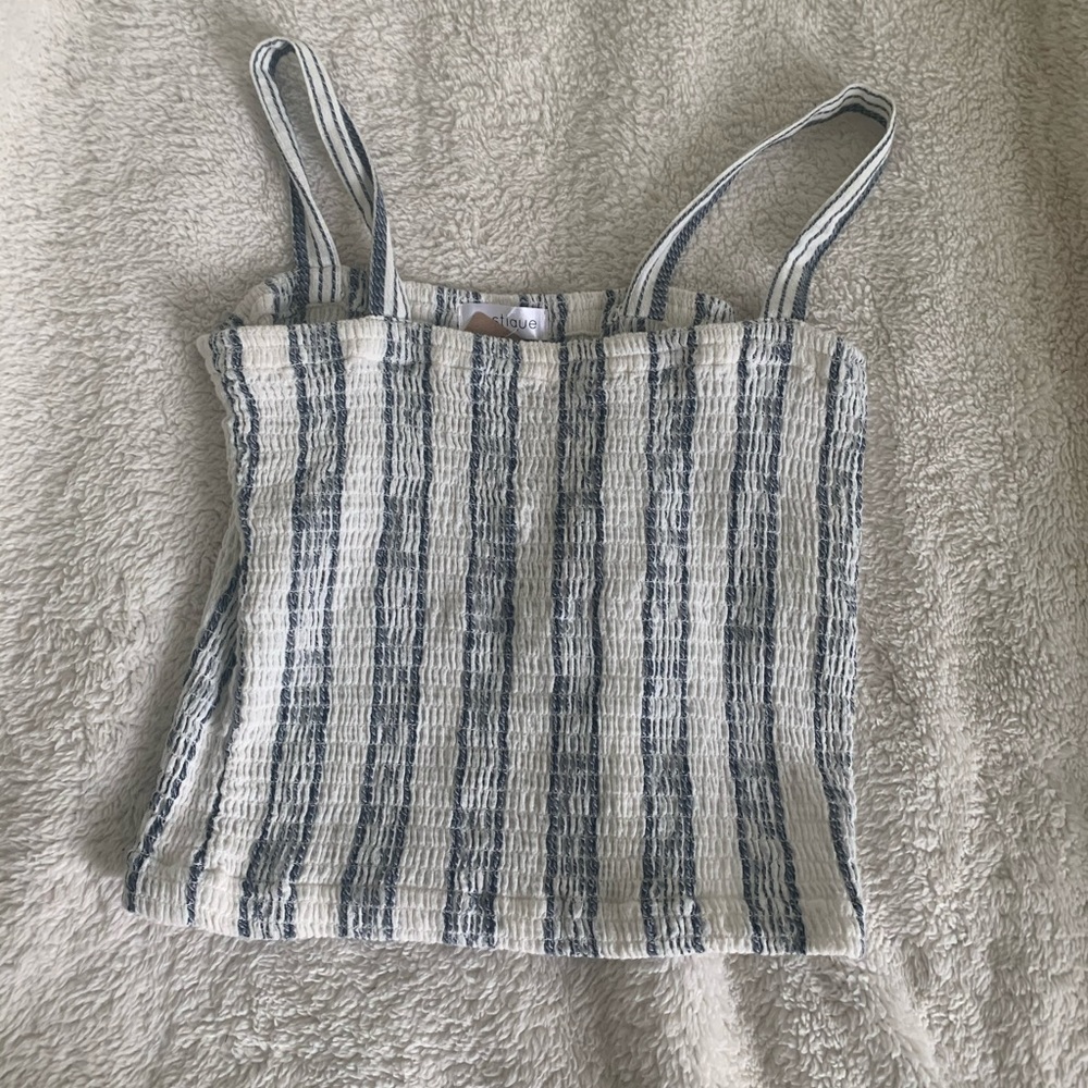 Cute cropped tank top